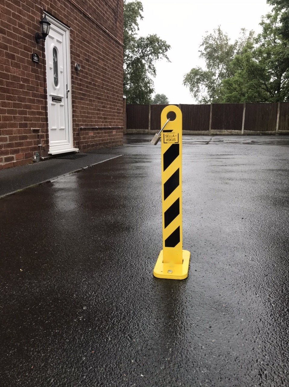 LOCK and BLOCK' PARKING POST & ACCESS DETERRENT £129.00 + vat FREE CARRIAGE