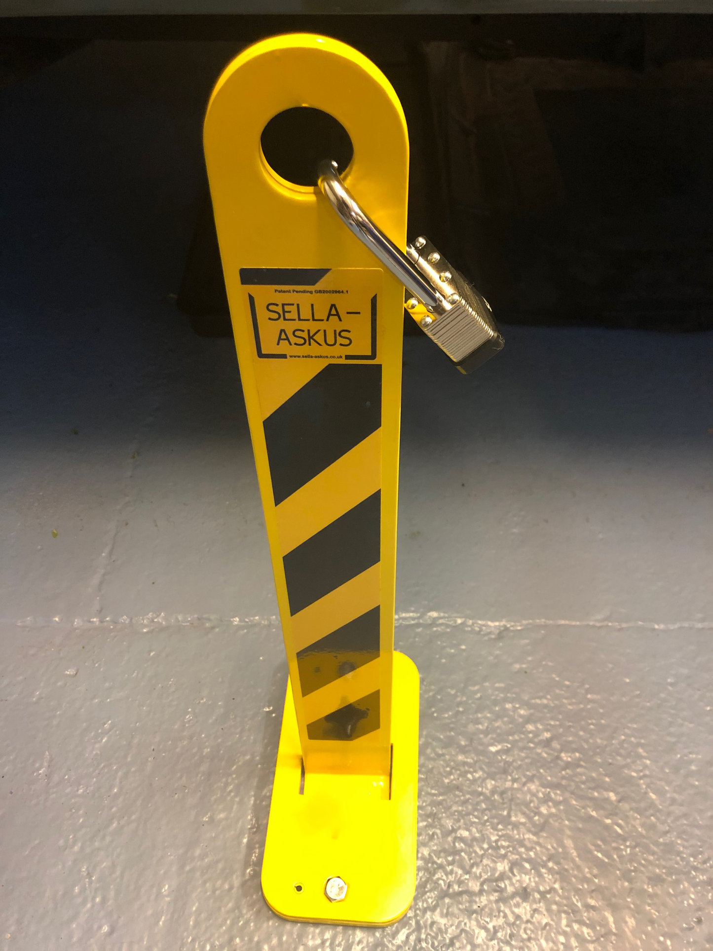 LOCK and BLOCK' PARKING POST & ACCESS DETERRENT £129.00 + vat FREE CARRIAGE